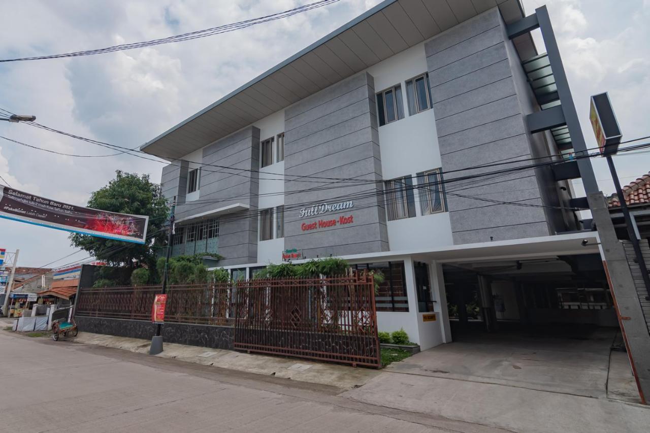 Reddoorz Plus @ Cirebon City Center Esterno foto