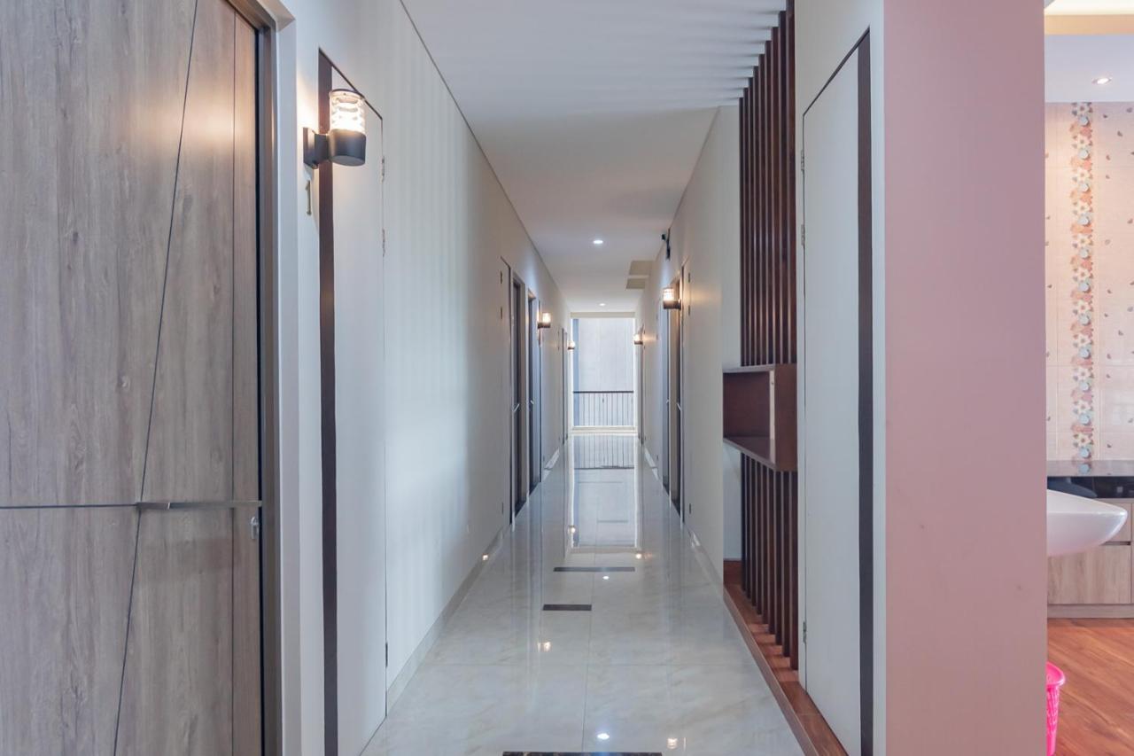 Reddoorz Plus @ Cirebon City Center Esterno foto