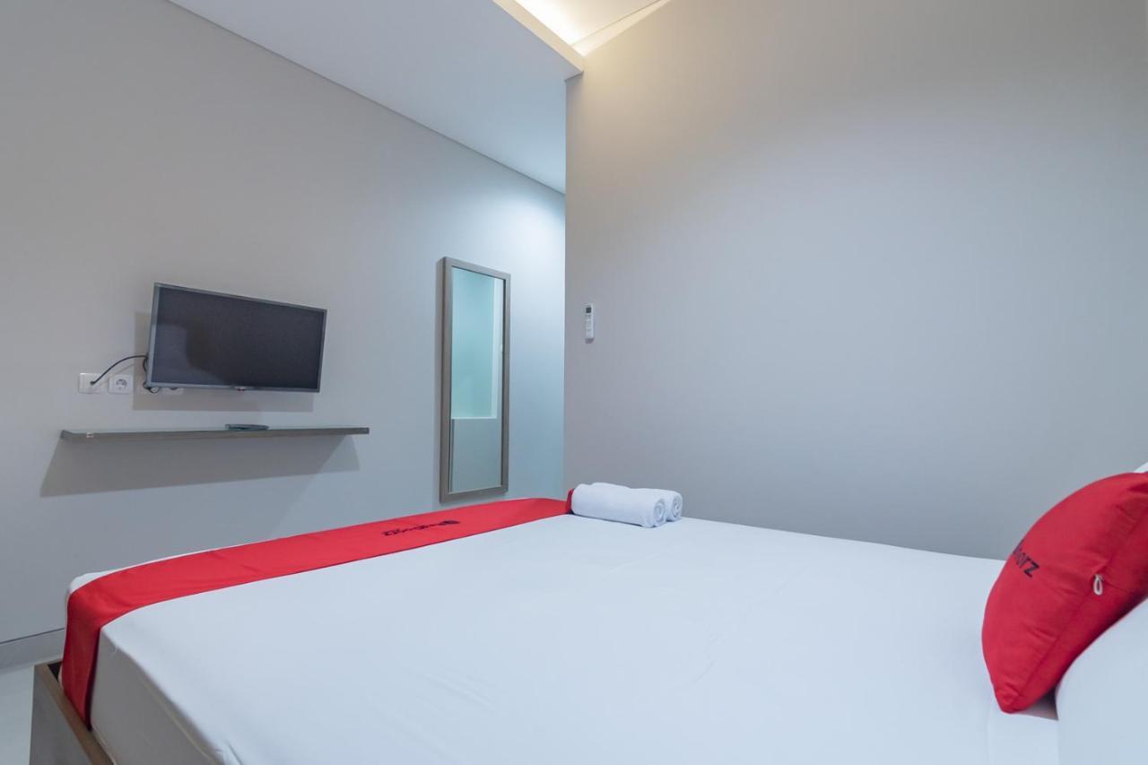 Reddoorz Plus @ Cirebon City Center Esterno foto